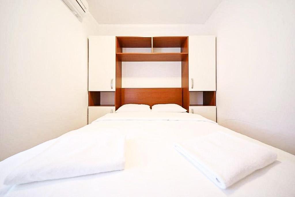 Apartmani "Jadran" 帕格 外观 照片
