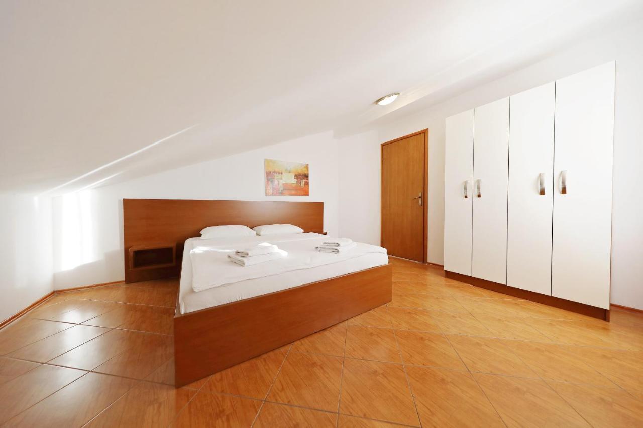 Apartmani "Jadran" 帕格 外观 照片