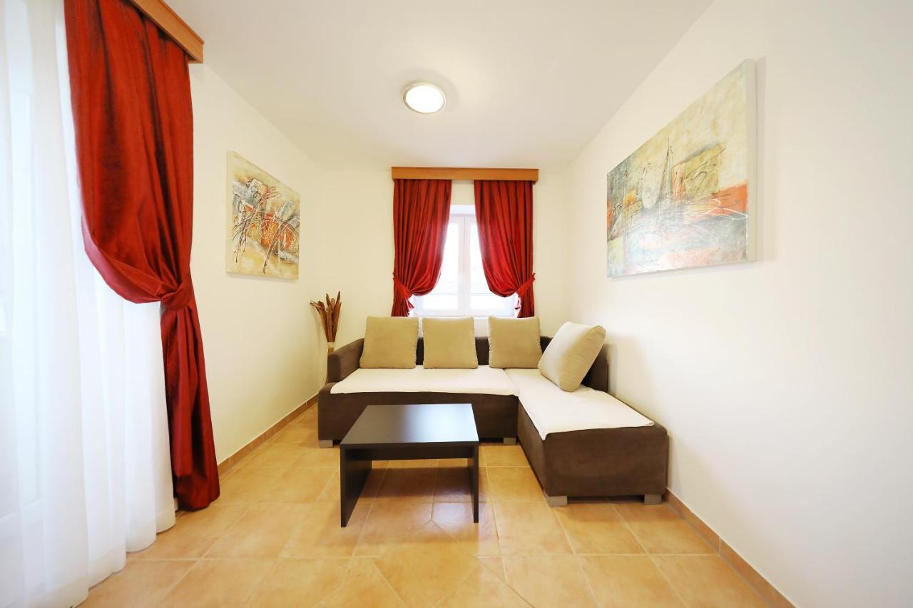 Apartmani "Jadran" 帕格 外观 照片