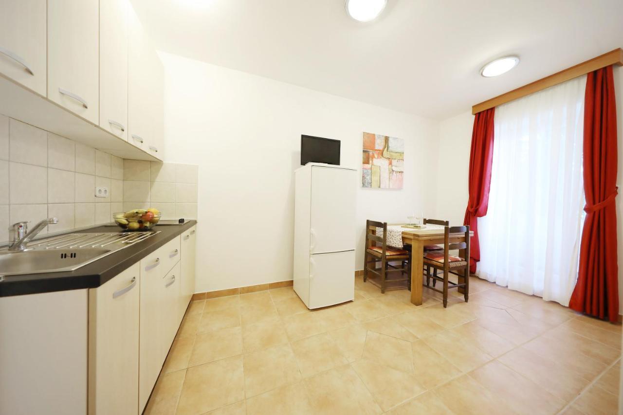 Apartmani "Jadran" 帕格 外观 照片